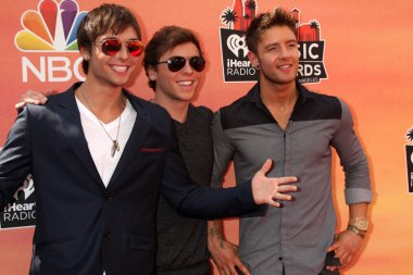 Keaton stromberg, wesley stromberg ve chadwick çekti