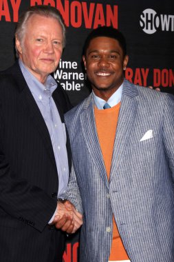 Jon voight ve pooch hall