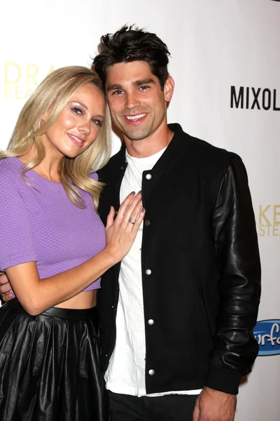 Melissa ordway och justin gaston — Stockfoto