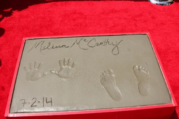 Stampa mano e piede di Melissa McCarthy — Foto Stock