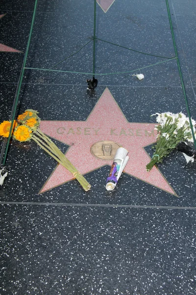 Flowers on Casey Kasem's Star — Stock Photo, Image