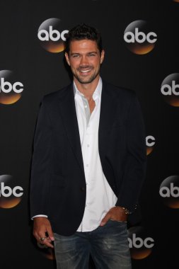 Ryan Paevey