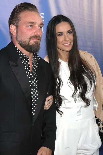 Brian Bowen Smith and Demi Moore — Stock Photo, Image