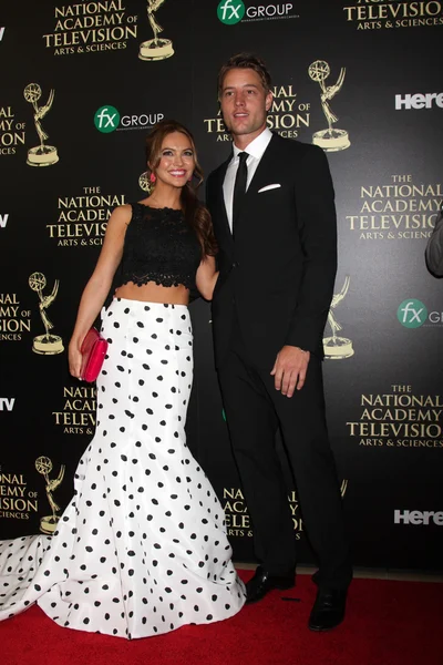 Chrishell Stause et Justin Hartley — Photo