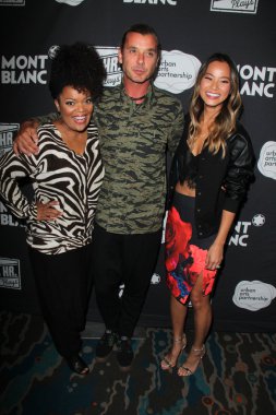 Gavin Rossdale, Jamie Chung, Yvette Nicole Brown