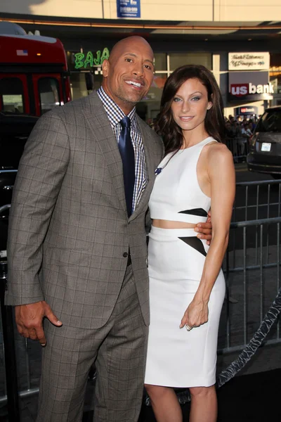 Dwayne johnson i lauren hashian — Zdjęcie stockowe