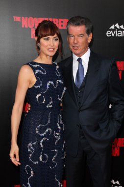 Pierce Brosnan, Olga Kurylenko