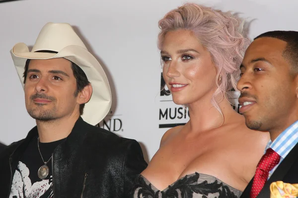 Brad Paisley, Kesha, Ludacris and Chris Bridges — Stock Photo, Image