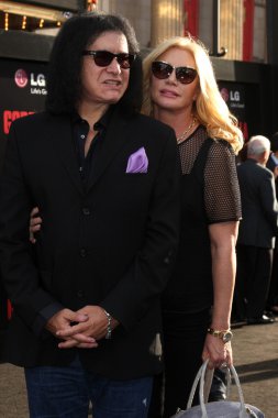 Gene simmons ve shannon tweed simmons