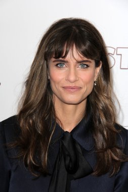 Amanda Peet