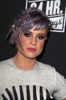 Kelly osbourne