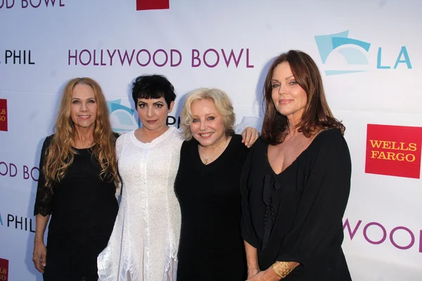 Charlotte Caffey, Jane Wiedlin, Gina Schock and Belinda Carlisle — Stock Photo, Image