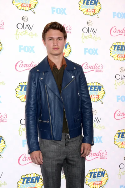 Ansel Elgort — Stockfoto