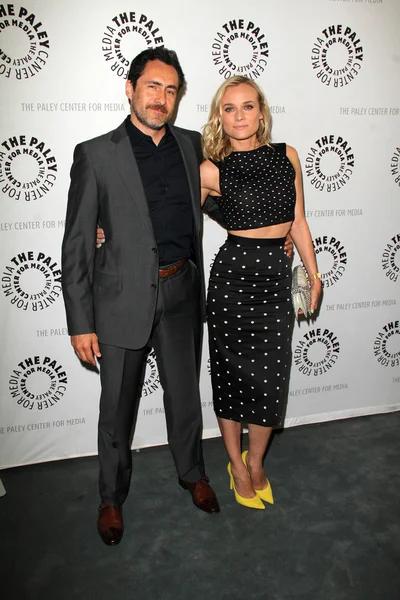 Demian Bichir e Diane Kruger — Foto Stock