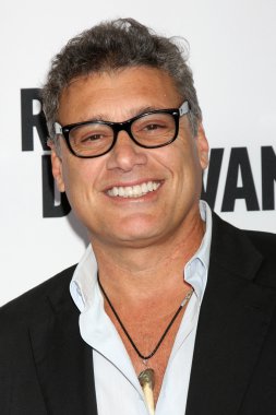 Steven Bauer