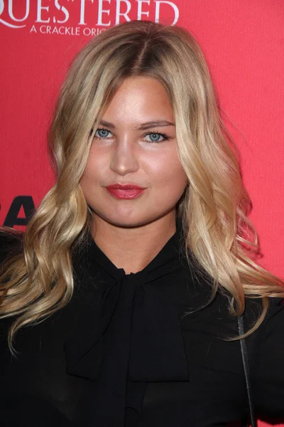 Jennifer Akerma — Stockfoto