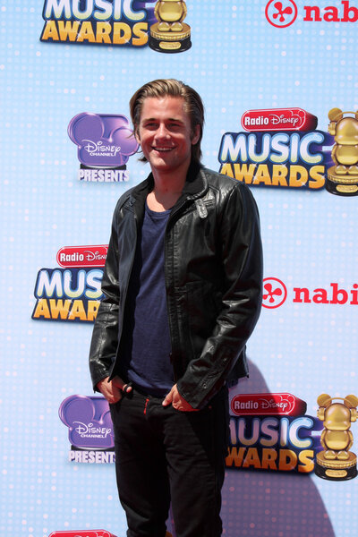 Бенворд, Люк
