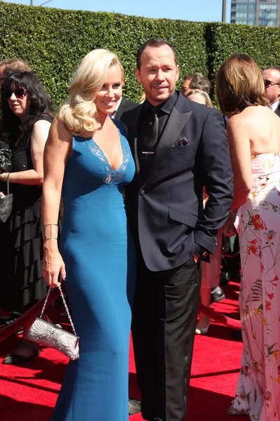 Jenny mccarthy und donnie wahlberg — Stockfoto