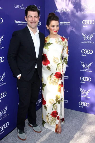 Max Greenfield y Tess Sanchez — Foto de Stock