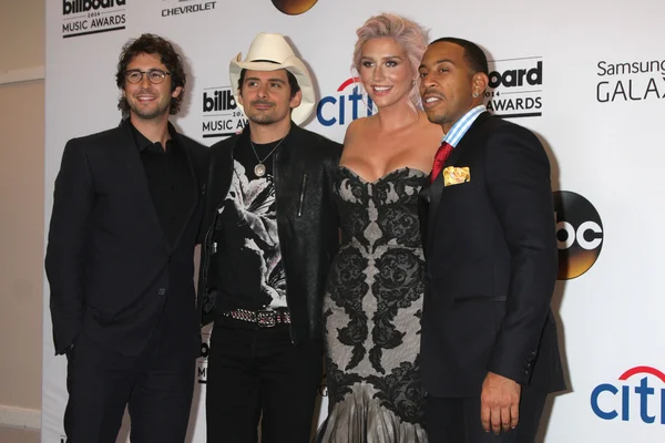Josh Groban, Brad Paisley, Kesha, Ludacris e Chris Bridges — Foto Stock