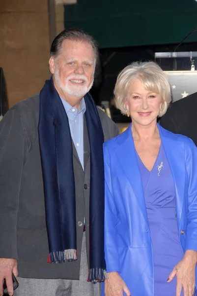 Helen mirren und taylor hackford — Stockfoto