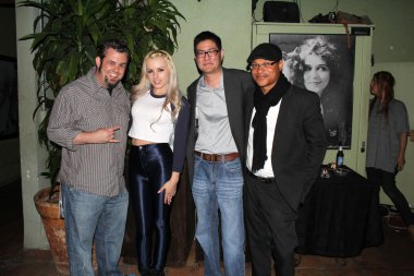 Brent baisley, lexi belle, gregory hatanaka ve clinton h.wallace