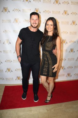 Val chmerkovskiy ve danica mckellar