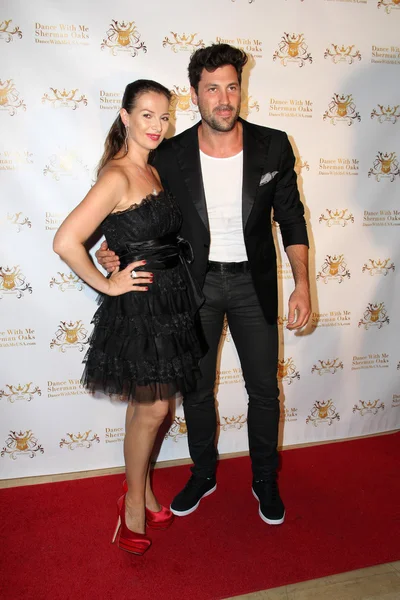 Elena Grinenko and Maksim Chmerkovskiy — Stock Photo, Image