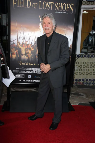 Tom Skerritt — Photo