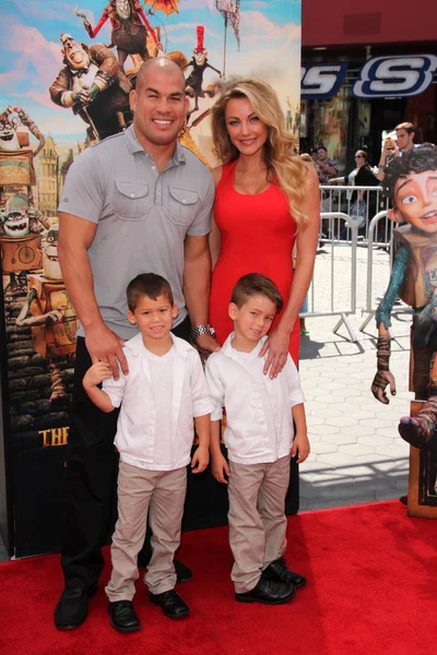 Tito Ortiz and Amber Miller — Stock Photo, Image