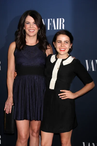 Lauren graham och mae whitmam — Stockfoto