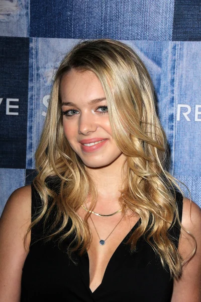 Met Sadie Calvano. — Stockfoto