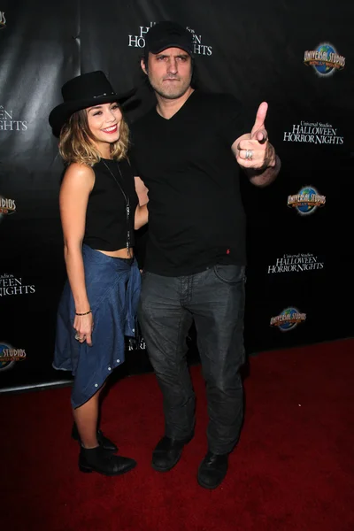 Vanessa hudgens i robert rodriguez — Zdjęcie stockowe