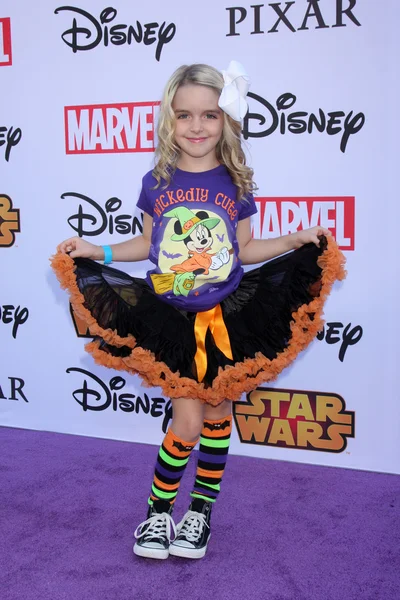 McKenna Grace — Stock Photo, Image