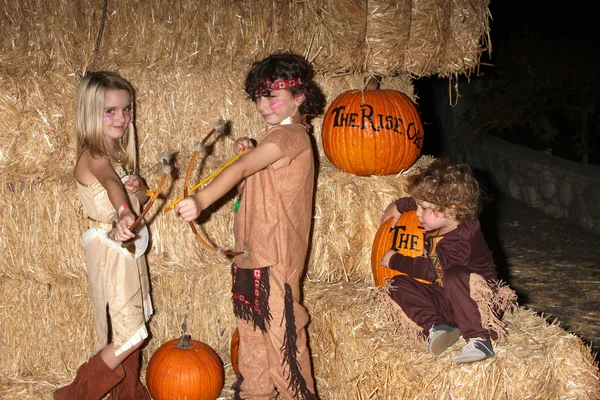 McKenna Grace, August Maturo and Ocean Maturo — Stock Photo, Image