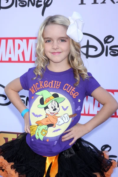 McKenna Grace — Stockfoto