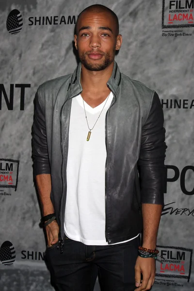 Kendrick SampsonLos Angeles - 30 de Jun: Kendrick Sampson na 6ª Gala Anual sede no Beverly Hilton Hotel em 30 de junho de 2015 em Beverly Hills, Ca — Stok fotoğraf