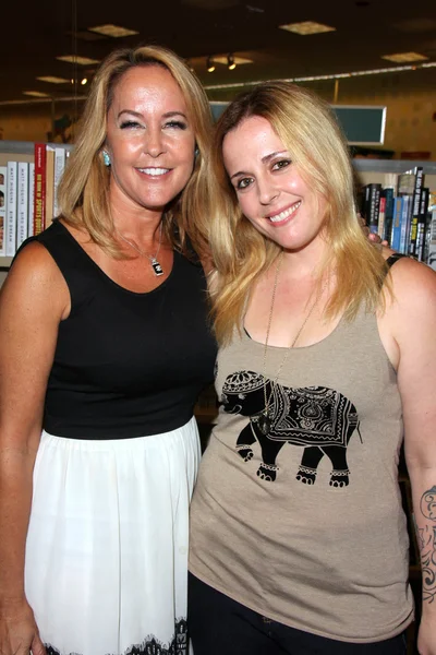 Erin Murphy y Samantha Hale —  Fotos de Stock