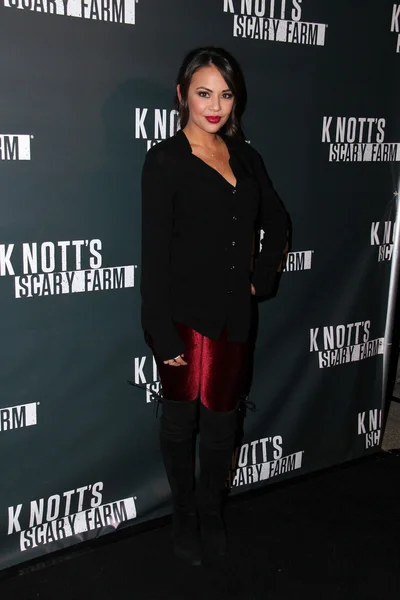 Janel Parrish — Stockfoto