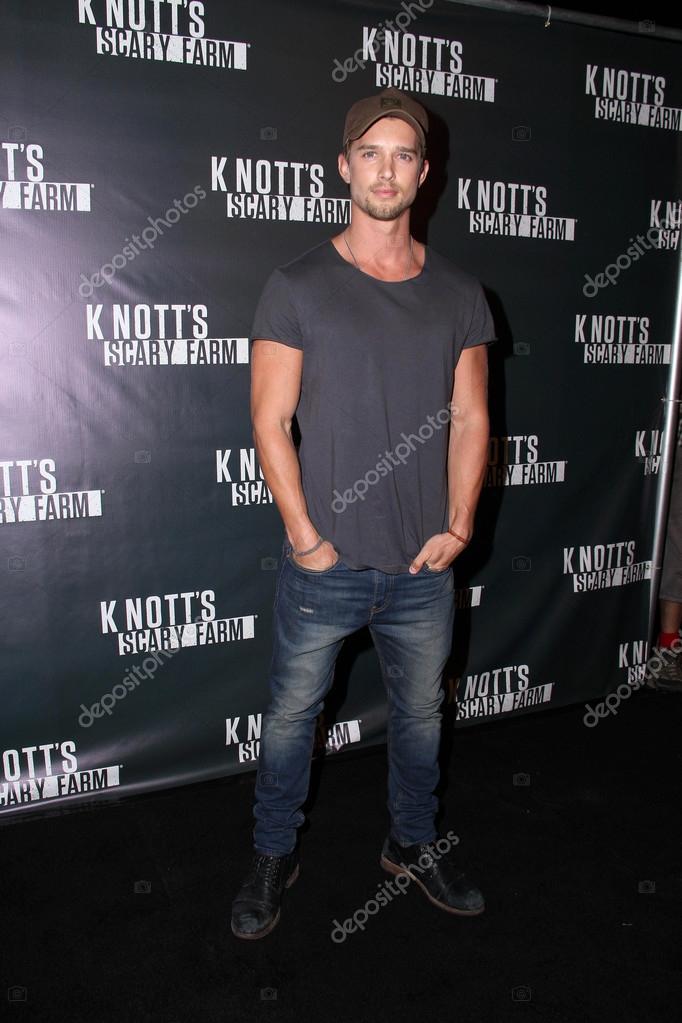 Drew Van Acker Stock Editorial Photo © s_bukley 54872921