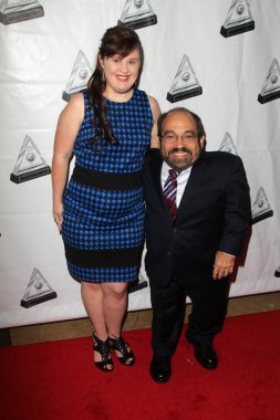 Jamie Brewer ve Danny Woodburn