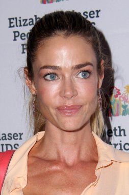 Denise Richards