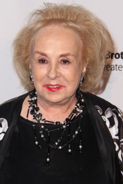 Doris Roberts
