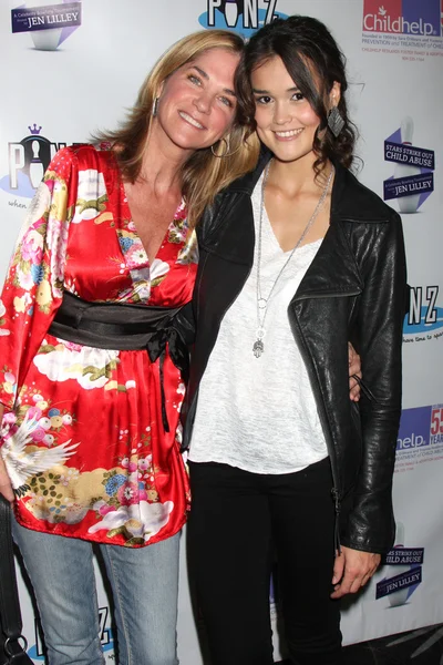 Kassie Depaiva, sanna Olsson — Stockfoto