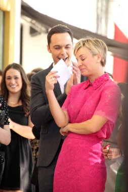Jim Parsons ve Kaley Cuoco