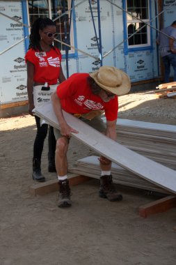 Shanola Hampton ve William H. Macy