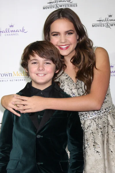 Max Charles and Bailee Madison — Stock Photo, Image