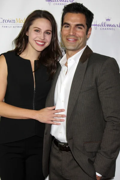 Kaitlin riley und jordi vilasuso — Stockfoto