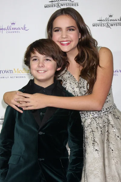 Max Charles and Bailee Madison — Stock Photo, Image