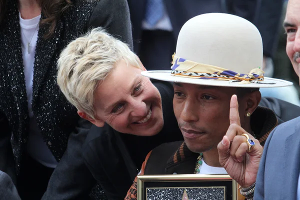 Pharrell Williams, Ellen Degeneres — Foto de Stock